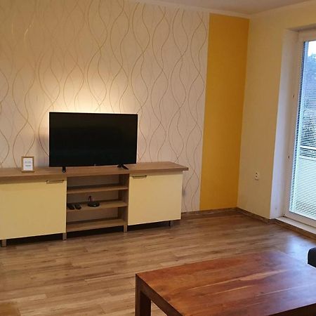 Lakeview Apartments Piest'any Esterno foto